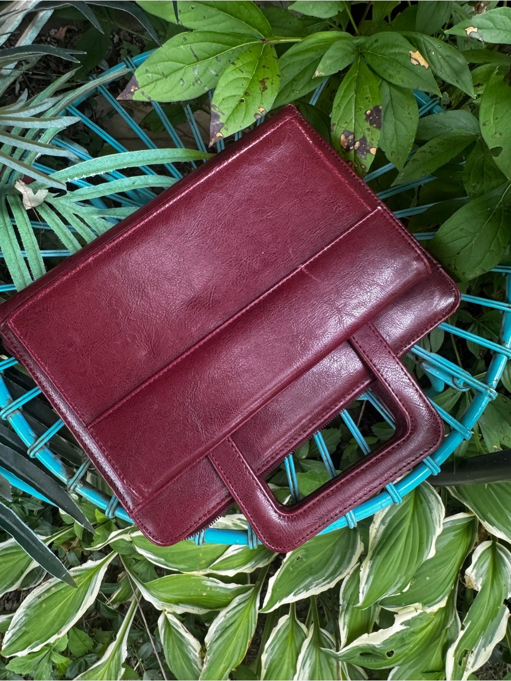 Vintage-Inspired Burgundy Leather Handle Clutch planner